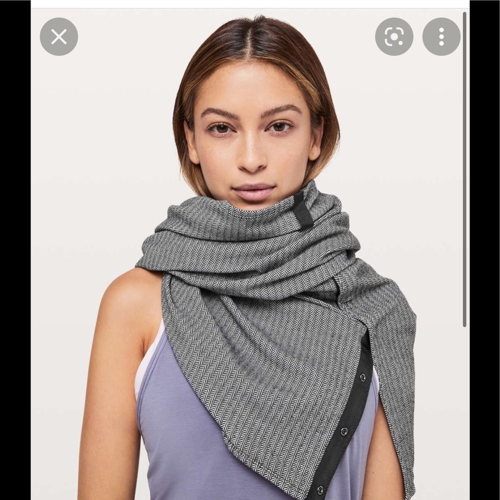 Lululemon Vinyasa Scarf
